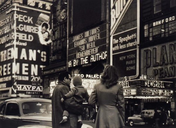 „Life on the Lower East Side: A Profile of Photographer Rebecca Lepkoff“ 