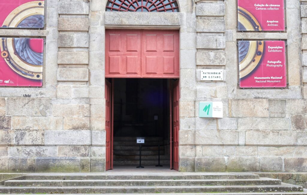 Porto durch die Linse: Ein fotografischer Streifzug durch das Centro Português de Fotografia zur Biennale 2025